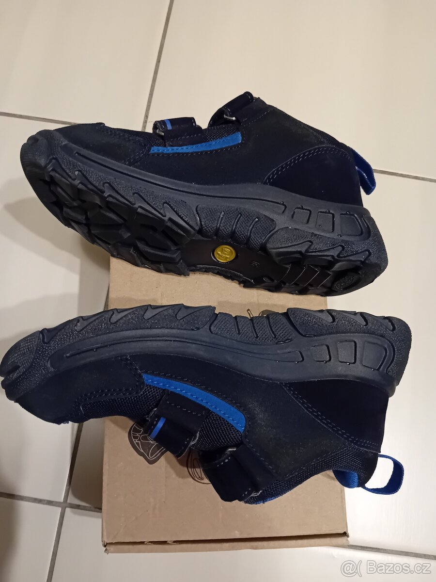 Nepromokavé boty velikost 30 - 4