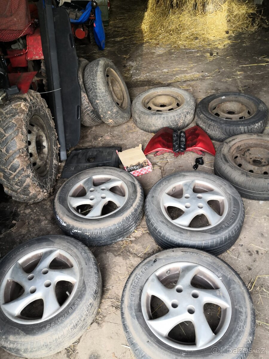 Prodám náhradní díly - 4