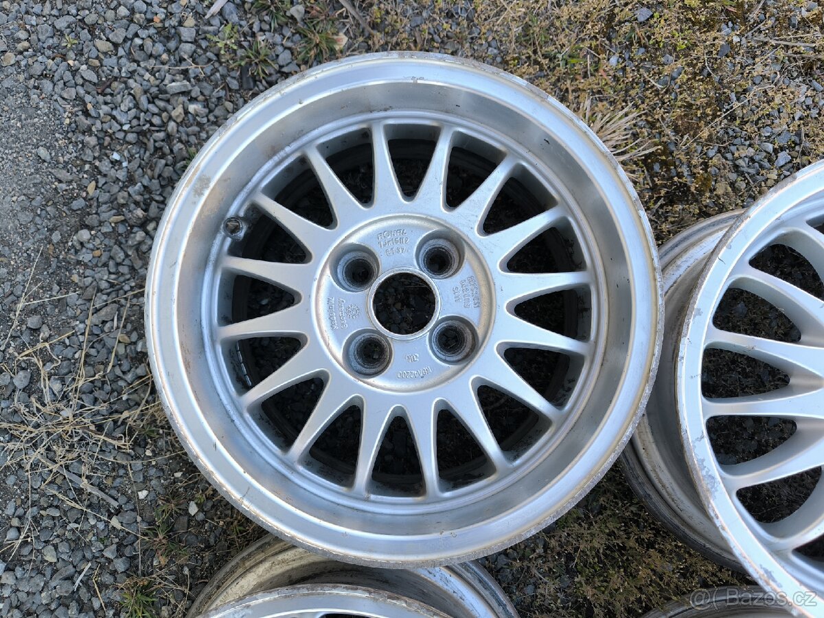 Ronal R8 R15 4x100 - 4