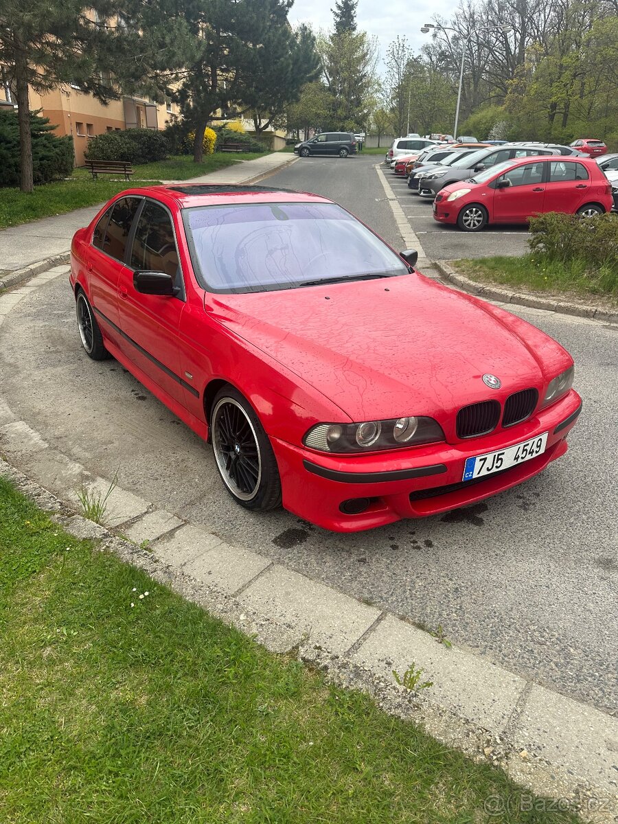 BMW - 4