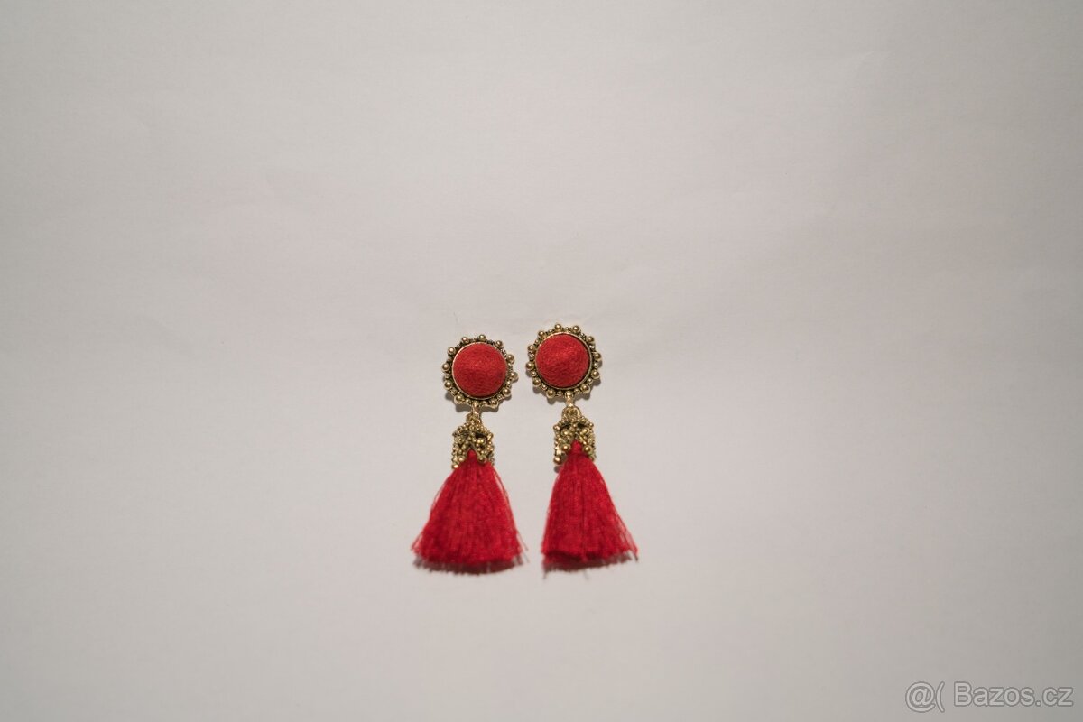 Krásné vínově červené náušnice s třásněmi a kamínky - 4