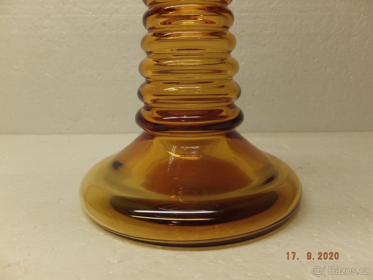 Obrovská ambrová číše, brus hrdla, obsah 1060 ml. - 4