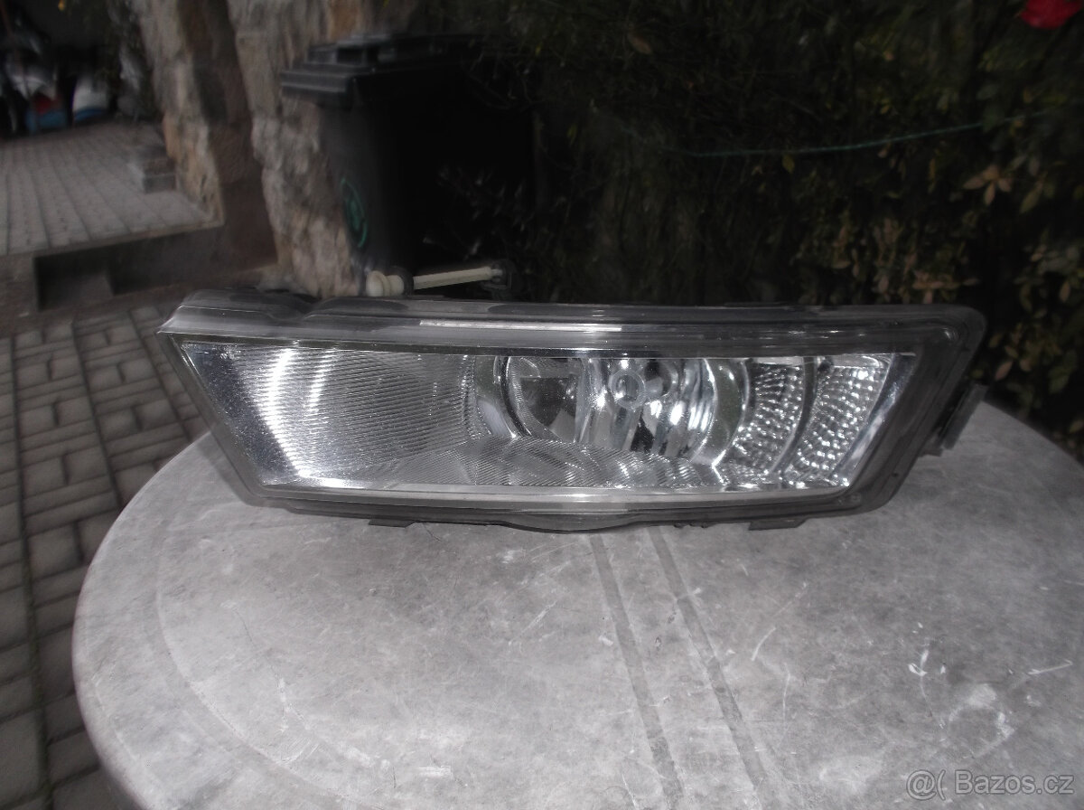 ŠKODA RAPID BLATNÍKY-PRAHY-KAPOTA-MLHOVKA-NÁRAZNÍKY - 4