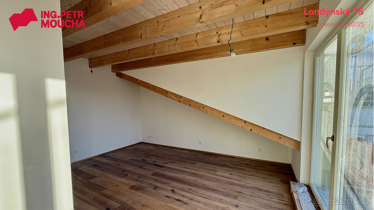 Světlý byt 2+kk s velkou terasou ve vrchním patře, Londýnská - 4