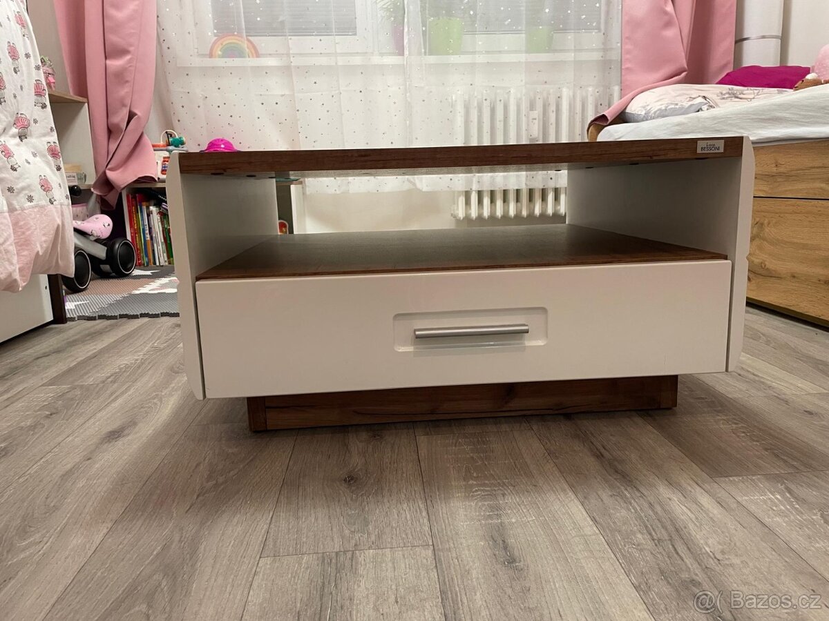 Konferenční stolek - 4