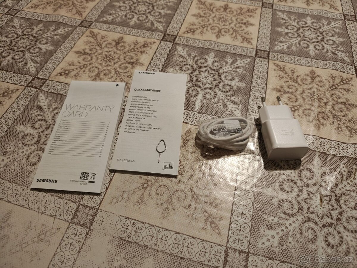 Smartphone Samsung Galaxy A52s 5G černý - 4