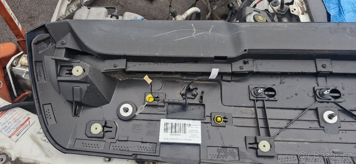 Prodlouzeni strechy spoiler volvo xc40 - 4