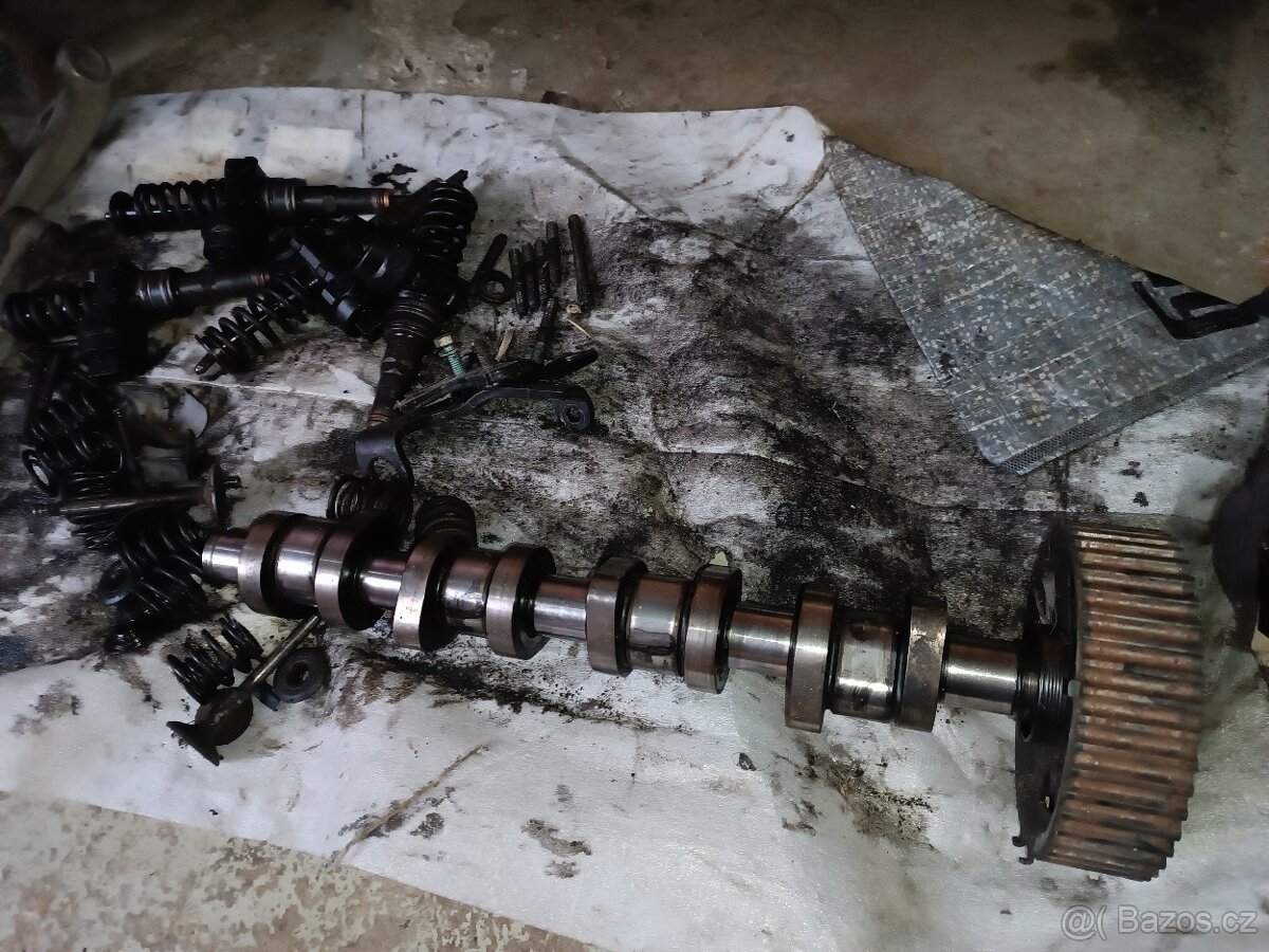 Díly z motoru 1.9 TDI 85kw - 4