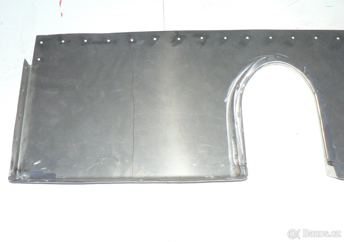 Plech za zadní sedačku Tatra 57 - 4