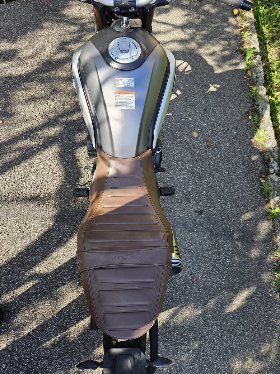 CF Moto 700CLX- Heritage - 4