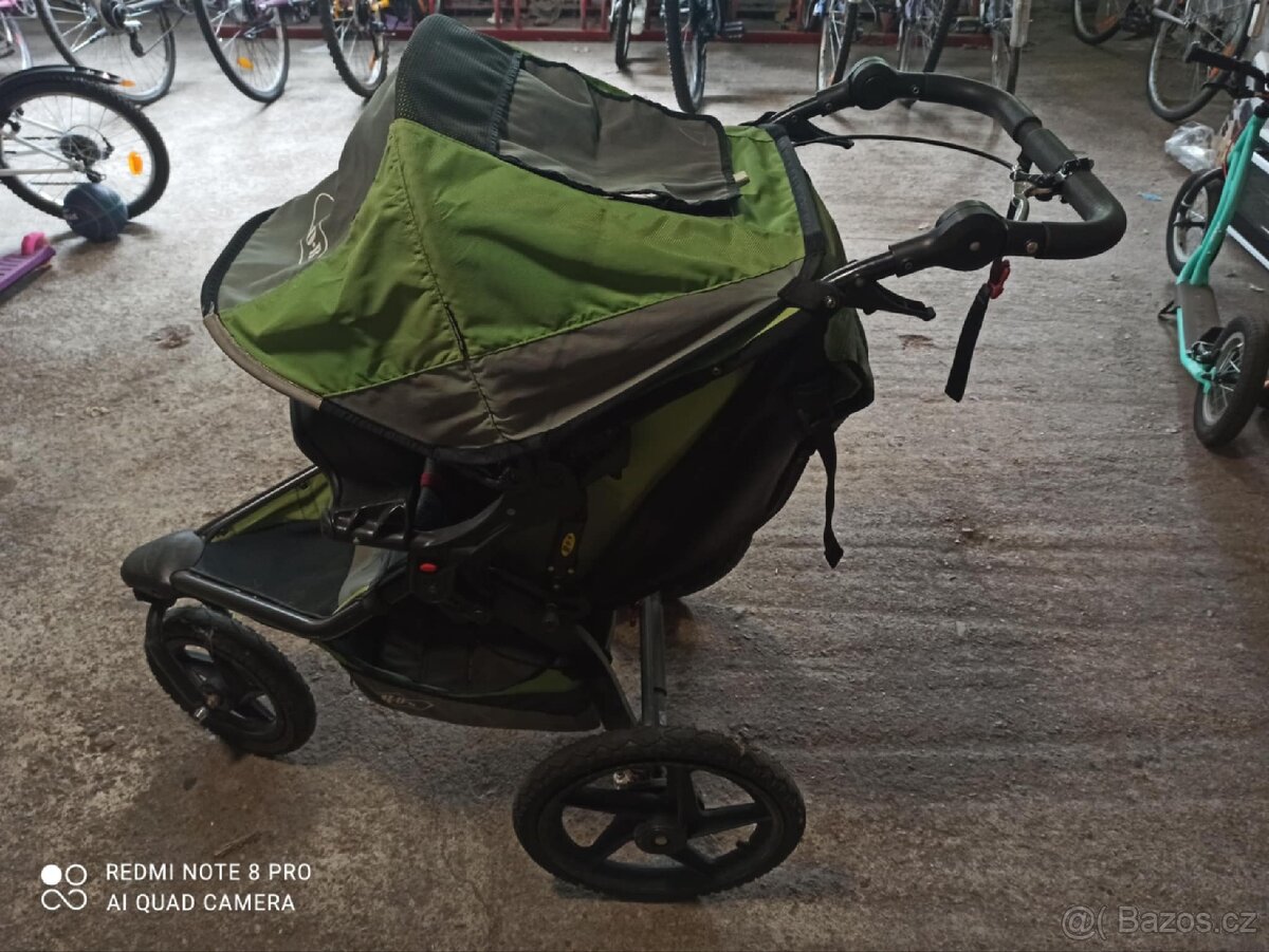 Kočárek Bob Revolution Pro - 4