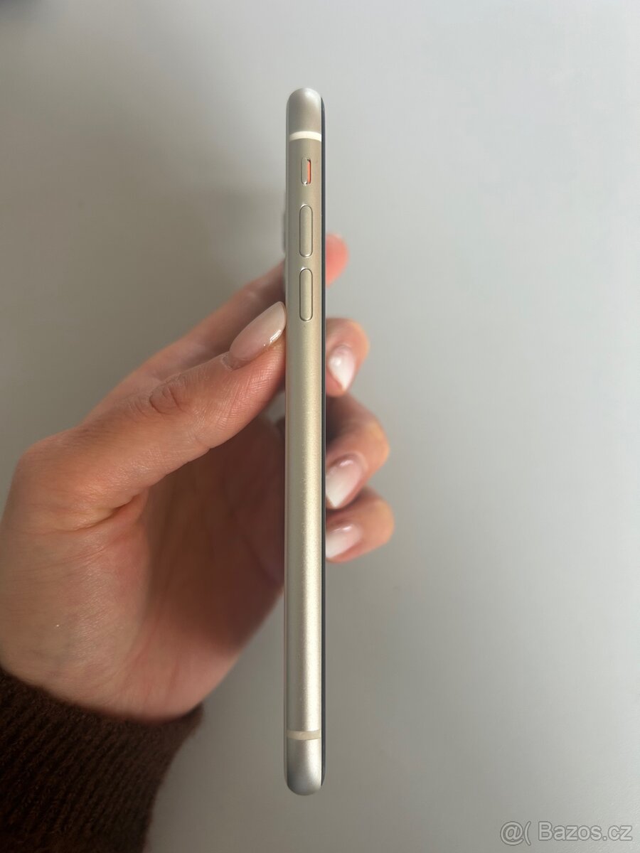 Apple iPhone 11, 128 GB - 4