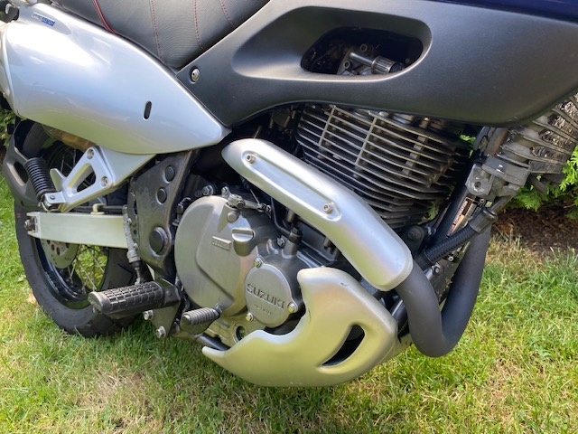Suzuki XF 650 Freewind