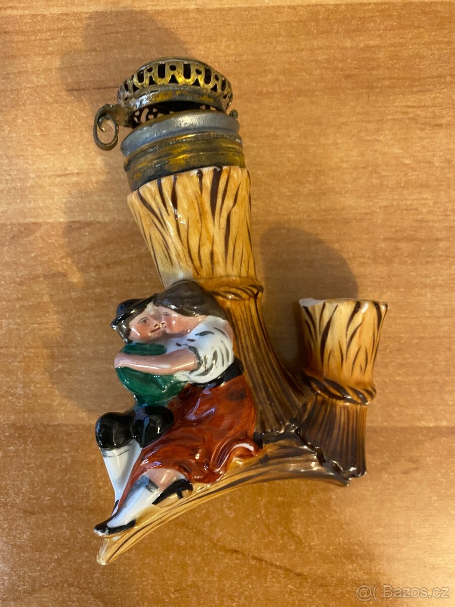 Sběratel nabízí staré porcelánové fajfky, kolínka a troubele - 4