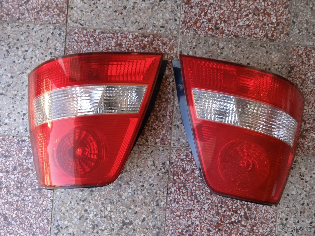 Díly Kia Sorento 2.5 Crdi 103 kw D4CB automat - 4