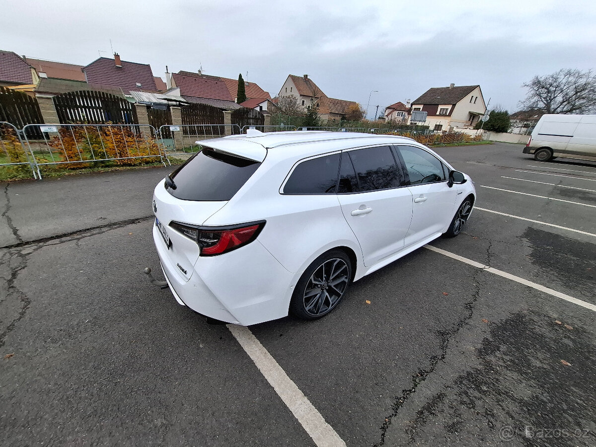 Toyota Corolla TS 2.0 Hybrid, Executive, odhlučněno, 135kW - 4