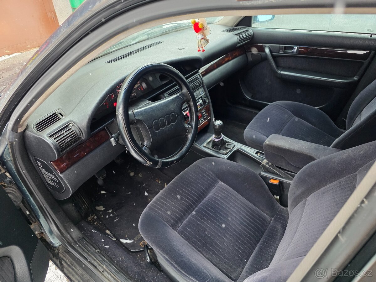 Audi 100 quattro - 4