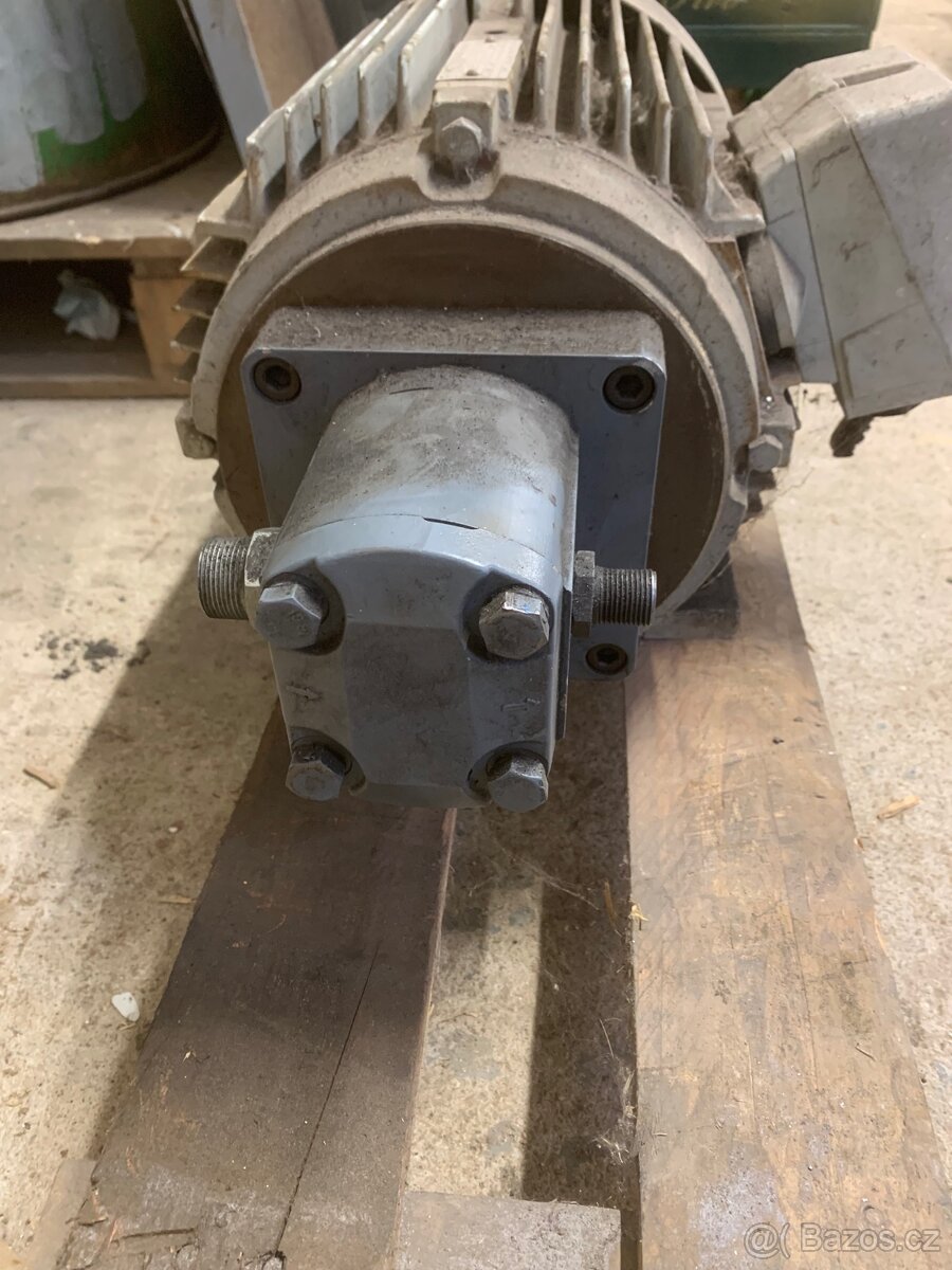 Elektromotor s čerpadlem - 4