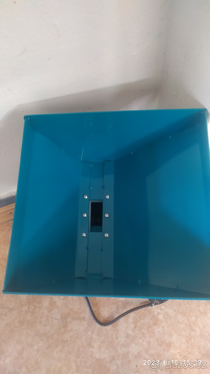 Kladivkový šrotovnik na obilii - 4