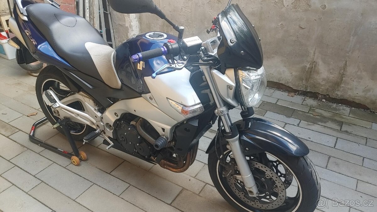 Suzuki GSR 600 - 4