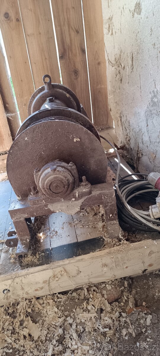 Stavební vrátek - 4