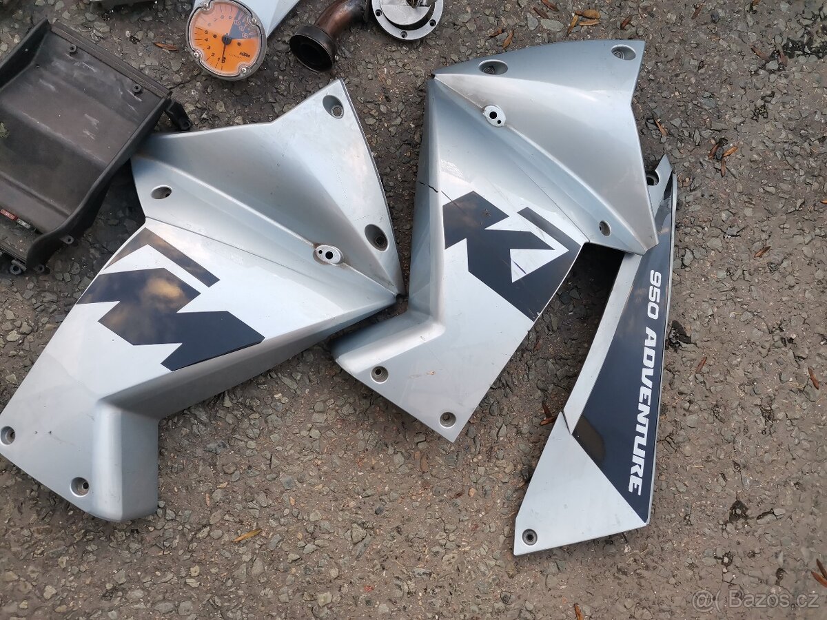 KTM 950 Adventure NÁHR. DÍLY - 4
