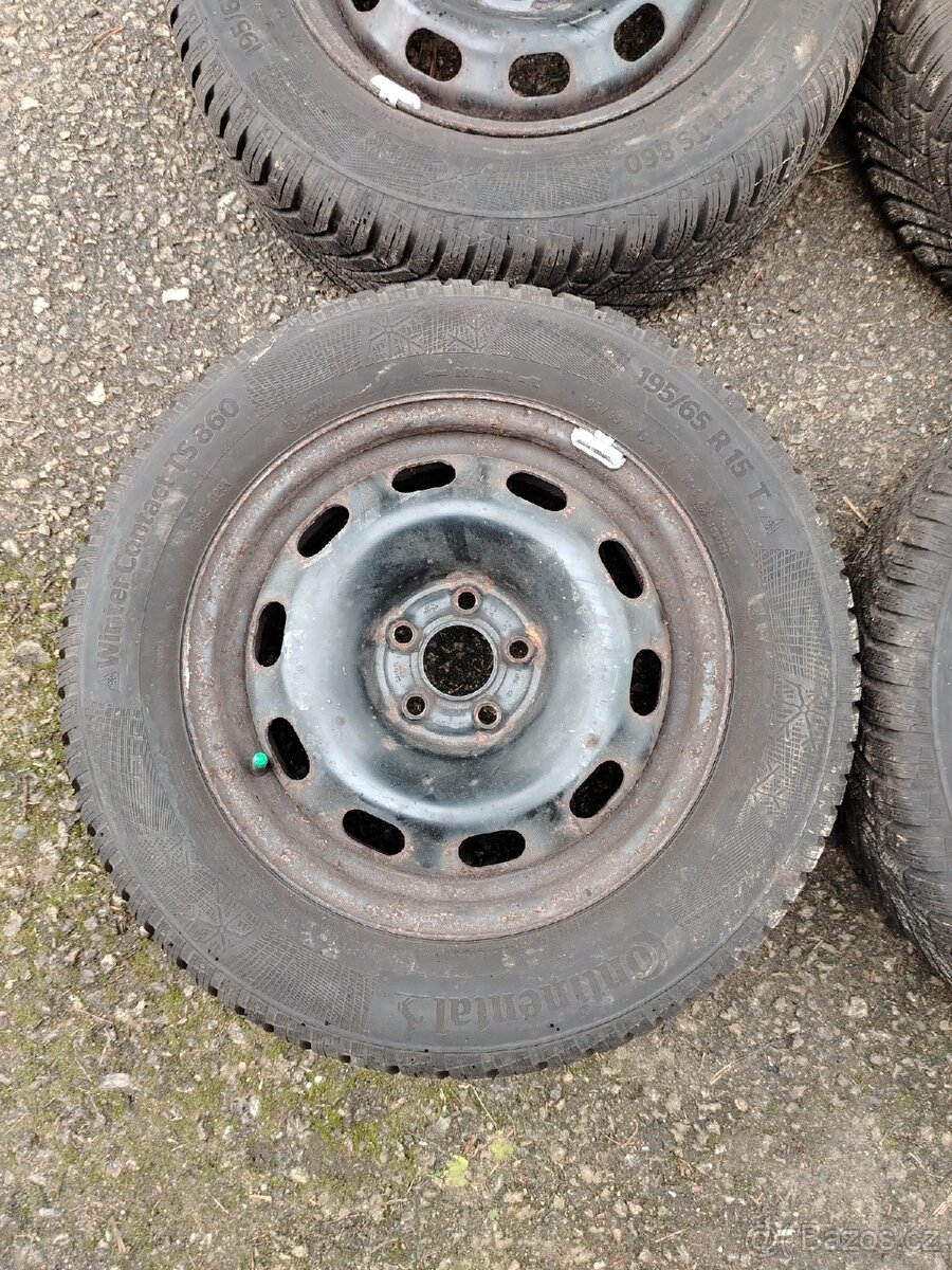 Sada zimních kol 195 65 R15 Continental Škoda Octavia 1 - 4