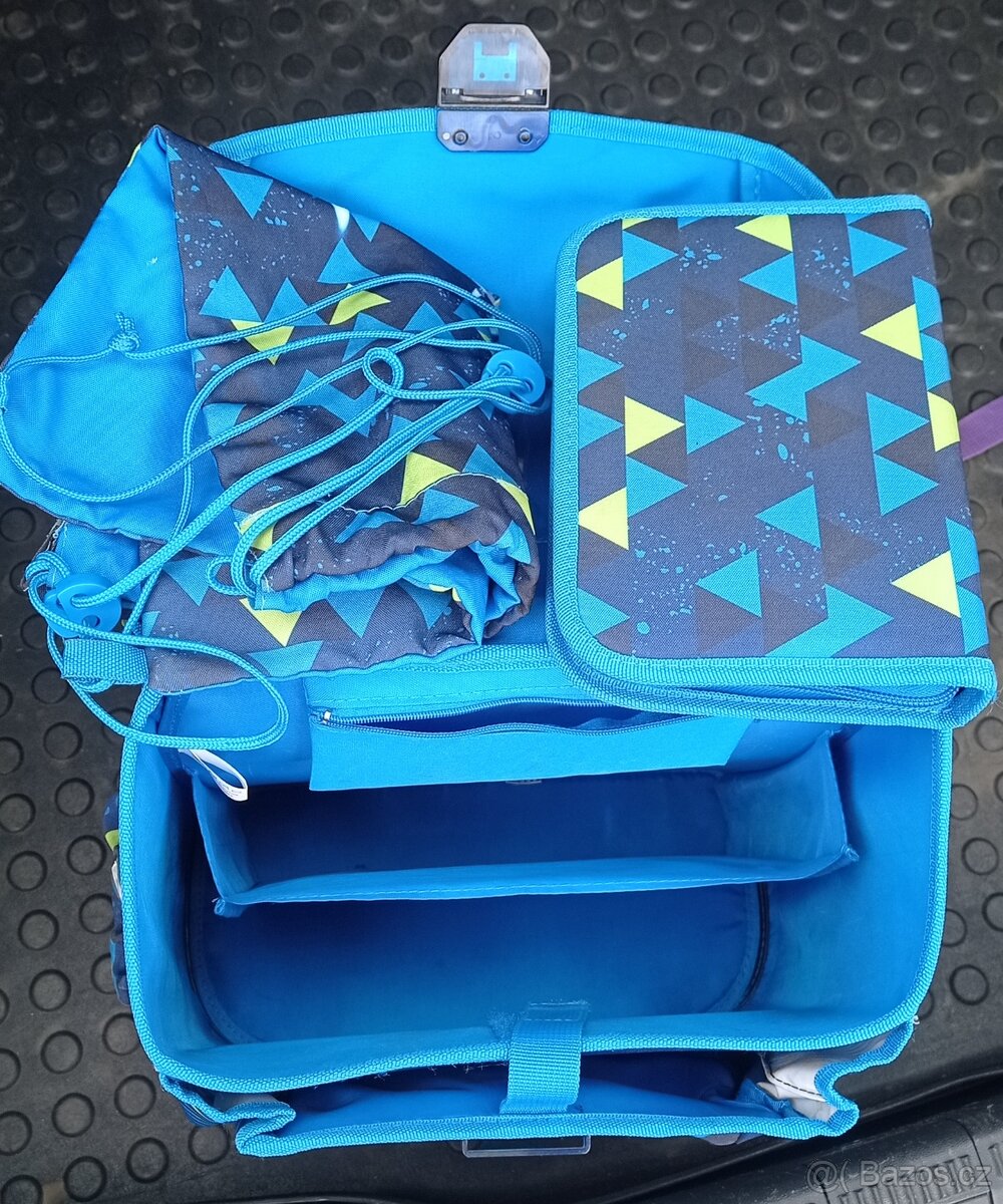 Dětská taška do školy (školní taška + penál) - 4