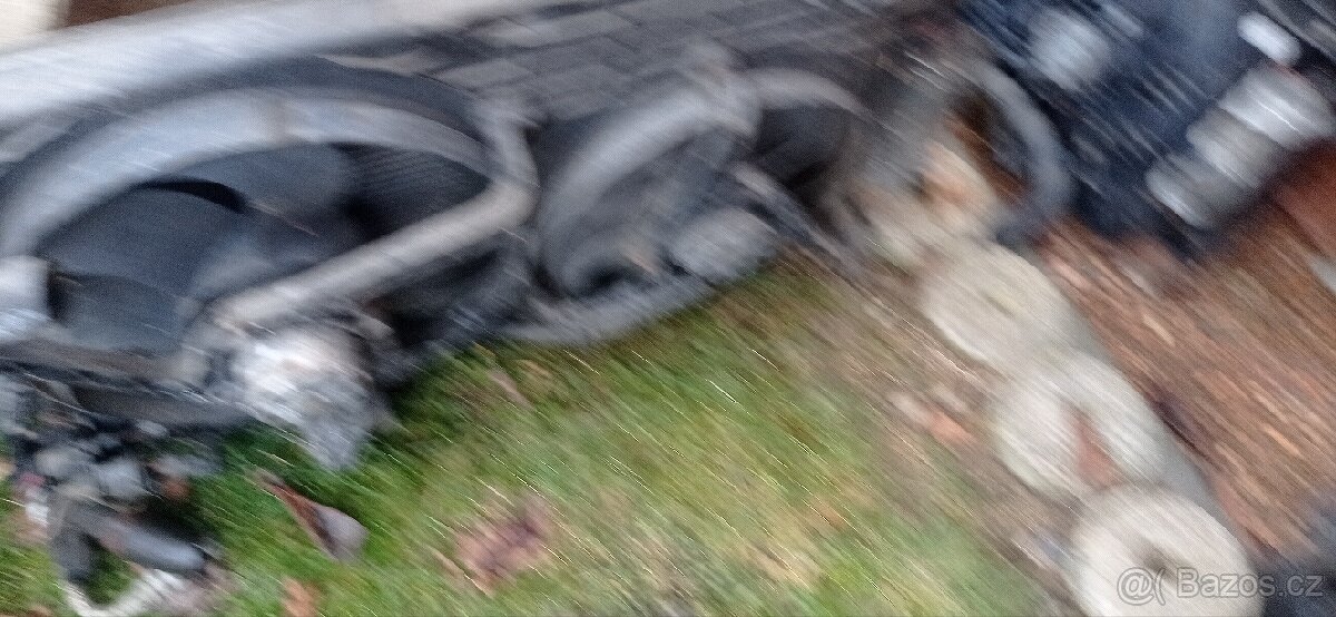 Náhradní díly na VW Golf 4 - 4