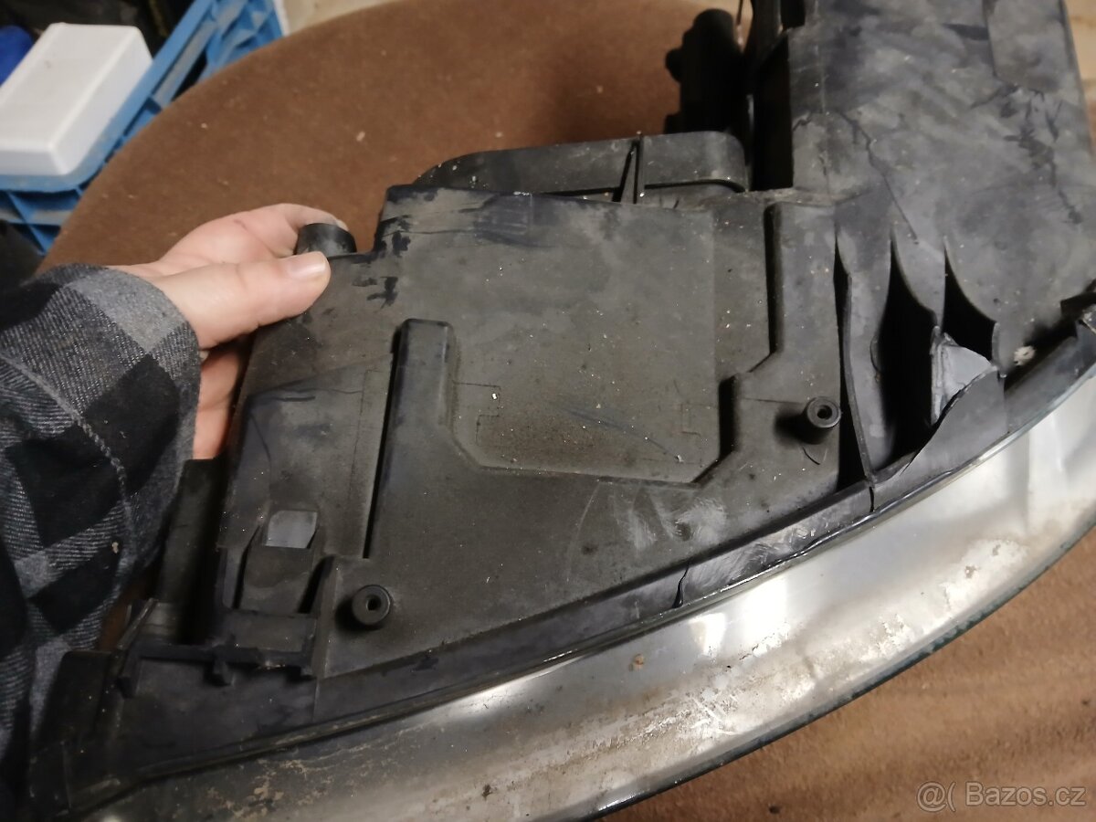 Světlo Touran Caddy - 4