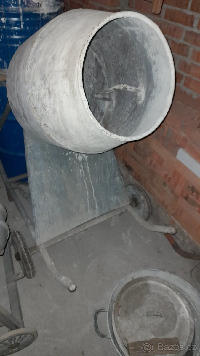 Malá stavební míchačka - 4