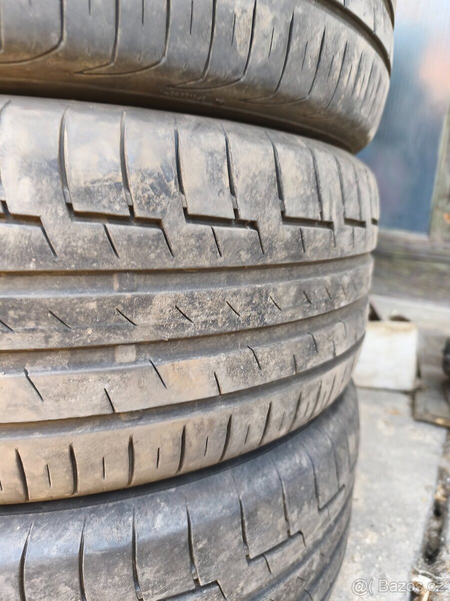 Pneu 205/55r16 - 4