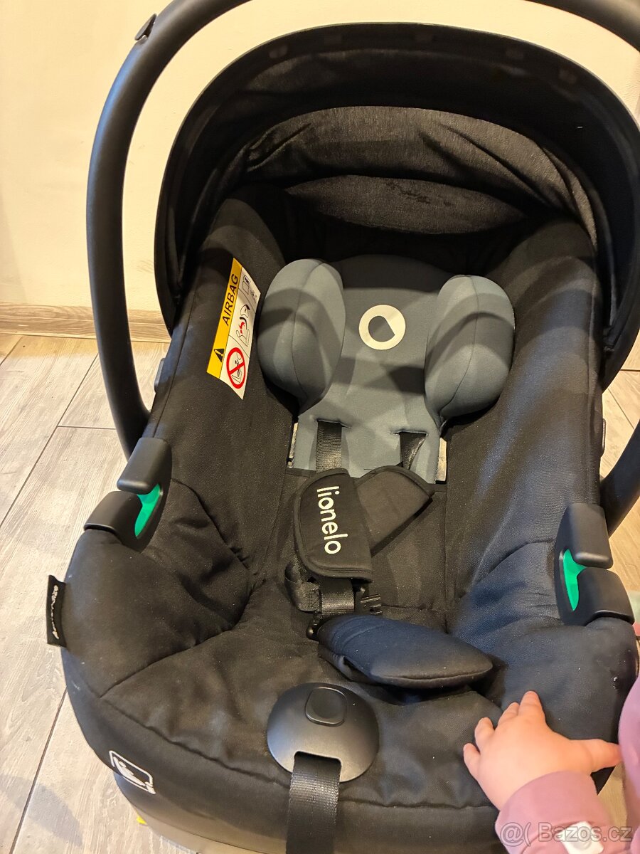 Vajičko, autosedačka s bází Lionelo astrid i size - 4