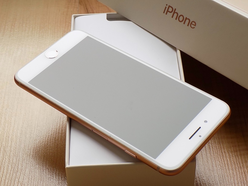 APPLE iPhone 8 Plus 64GB Gold - ZÁRUKA - TOP STAV - 4
