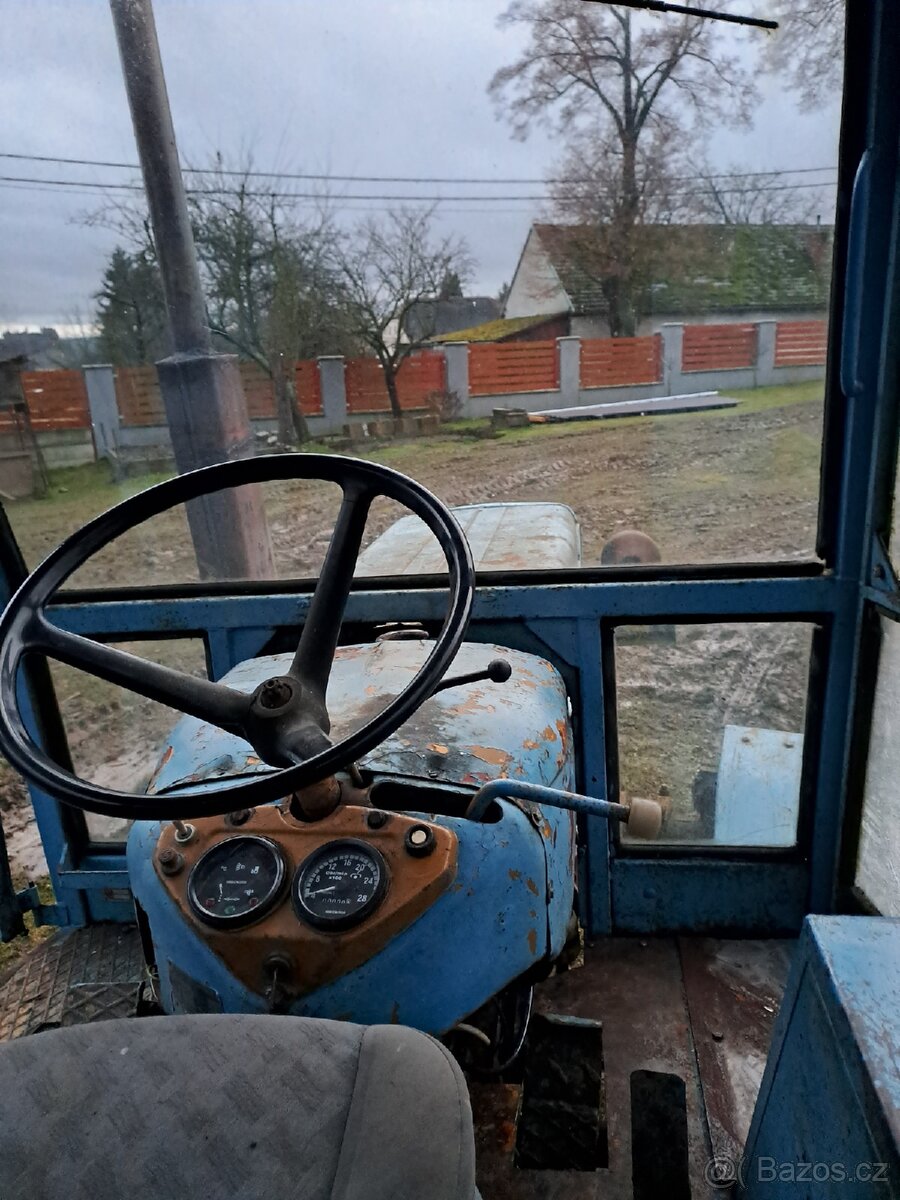 Zetor 4011s velkou kabinou bez TP - 4