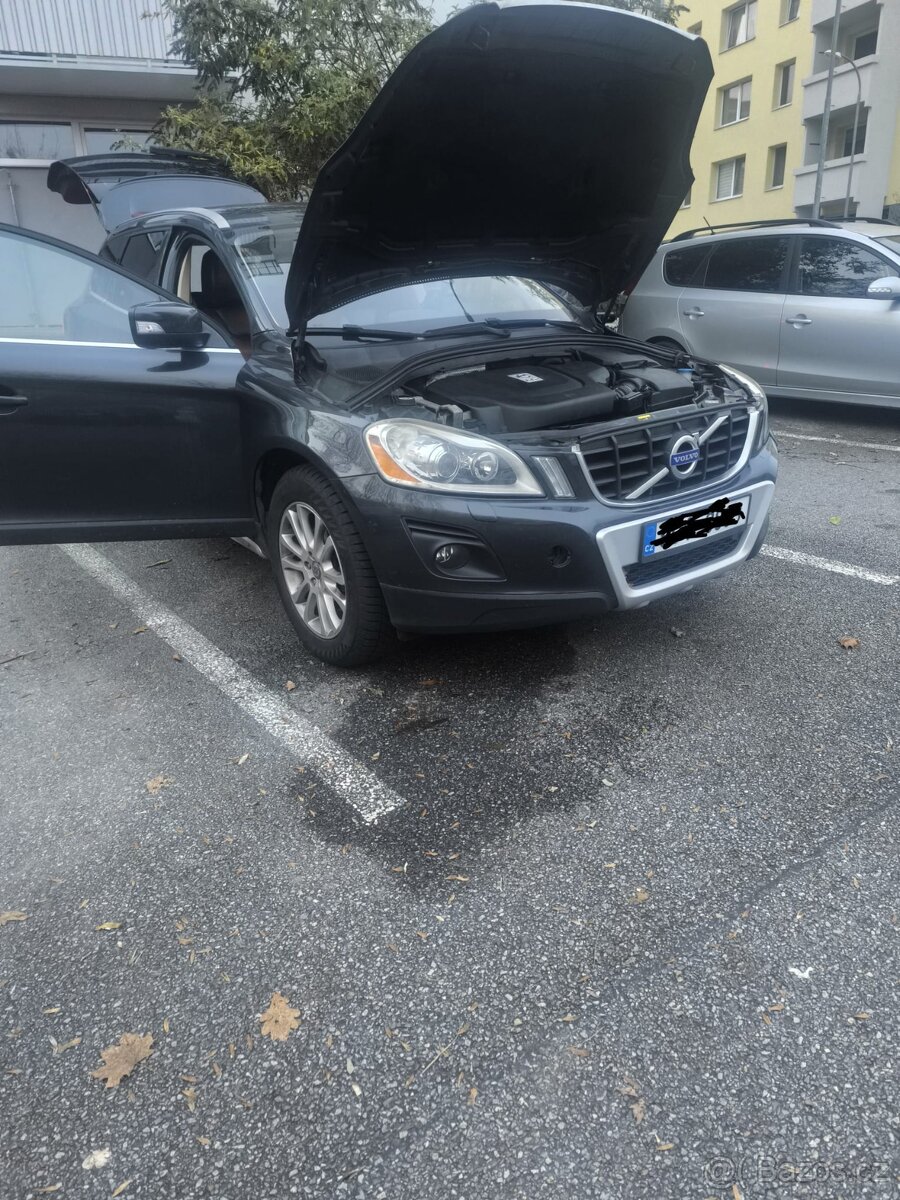 Volvo XC60 2,4D,129kw - 4