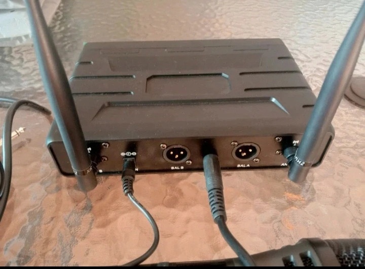 Bezdrátové mikrofony UHF - 4