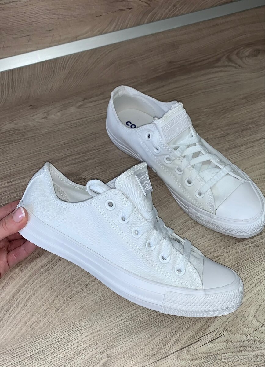 Dámské Converse bílé tenisky 38 - 4