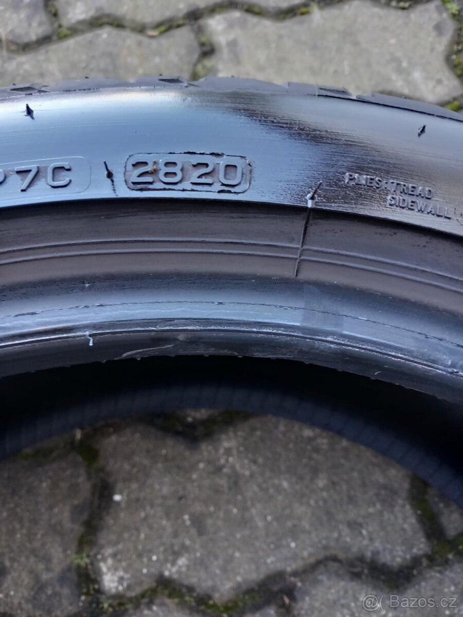BRIDGESTONE 235/40 r 19 96 Y. - 4