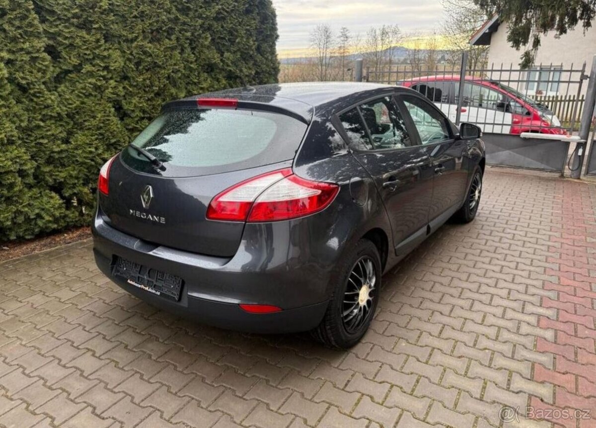 Renault Mégane 1,6i/74kw serviska sada kol benzín - 4