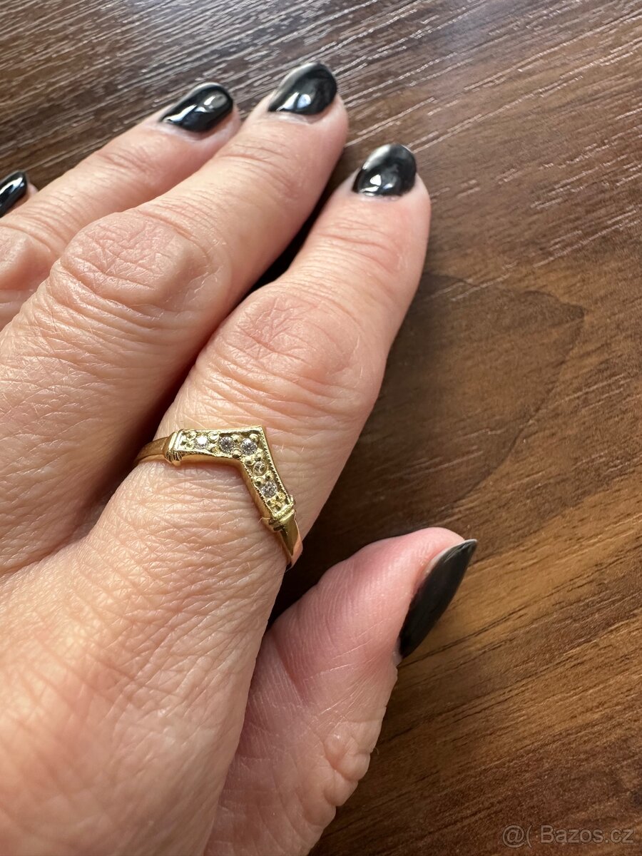 Zlatý dámský prsten - 4