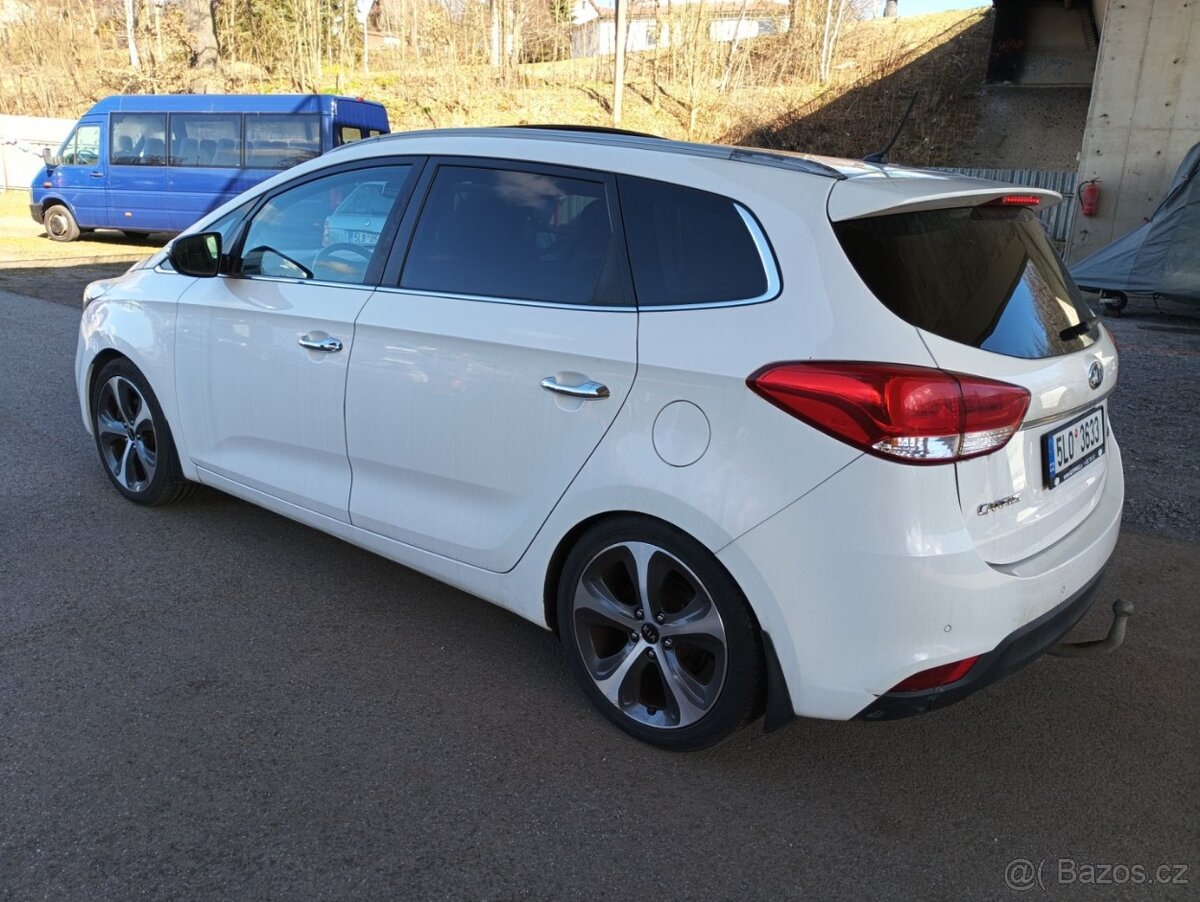 Kia Carens 7 MÍST - 4
