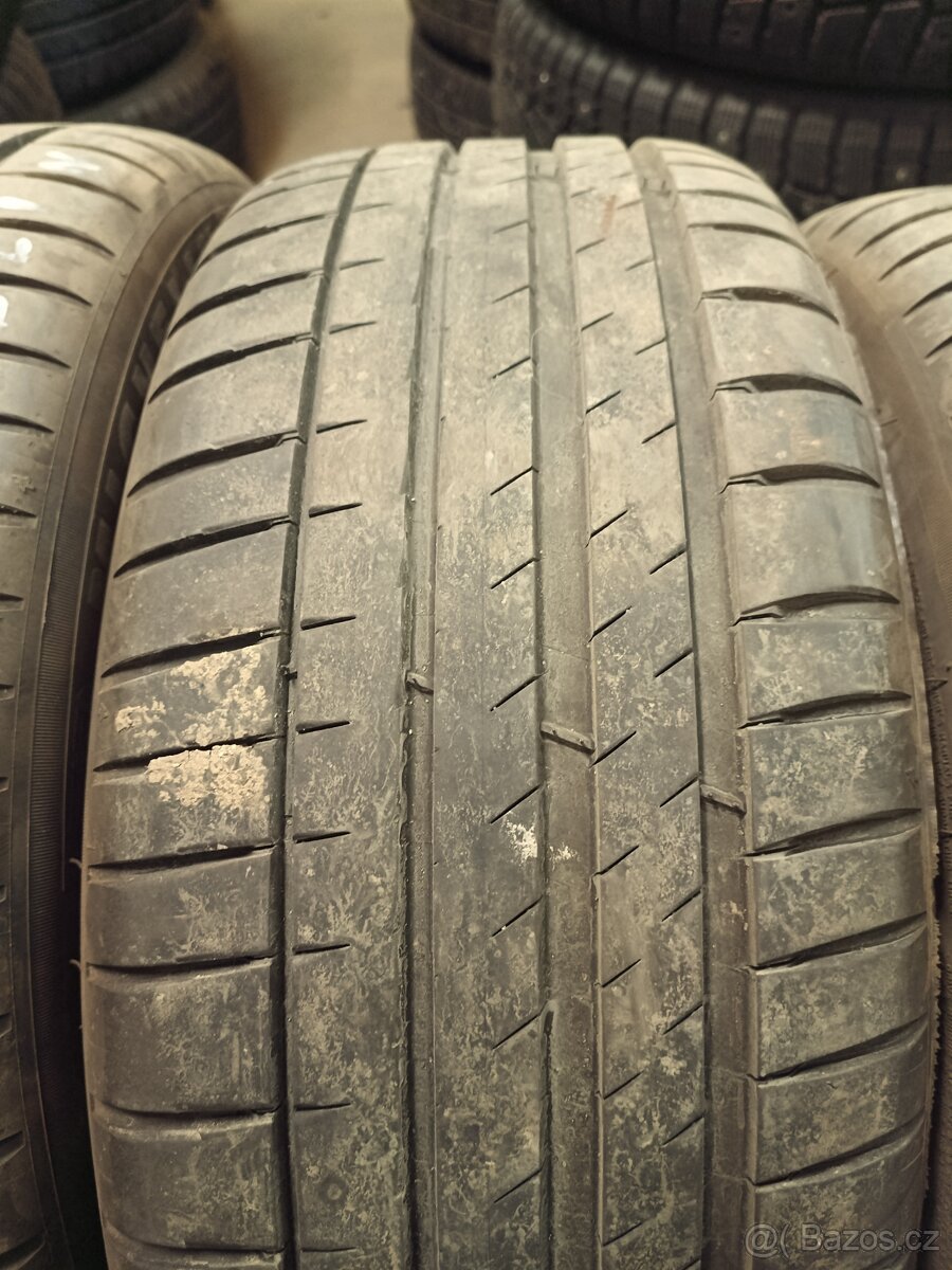 245/45/18 Michelin 100Y - 4