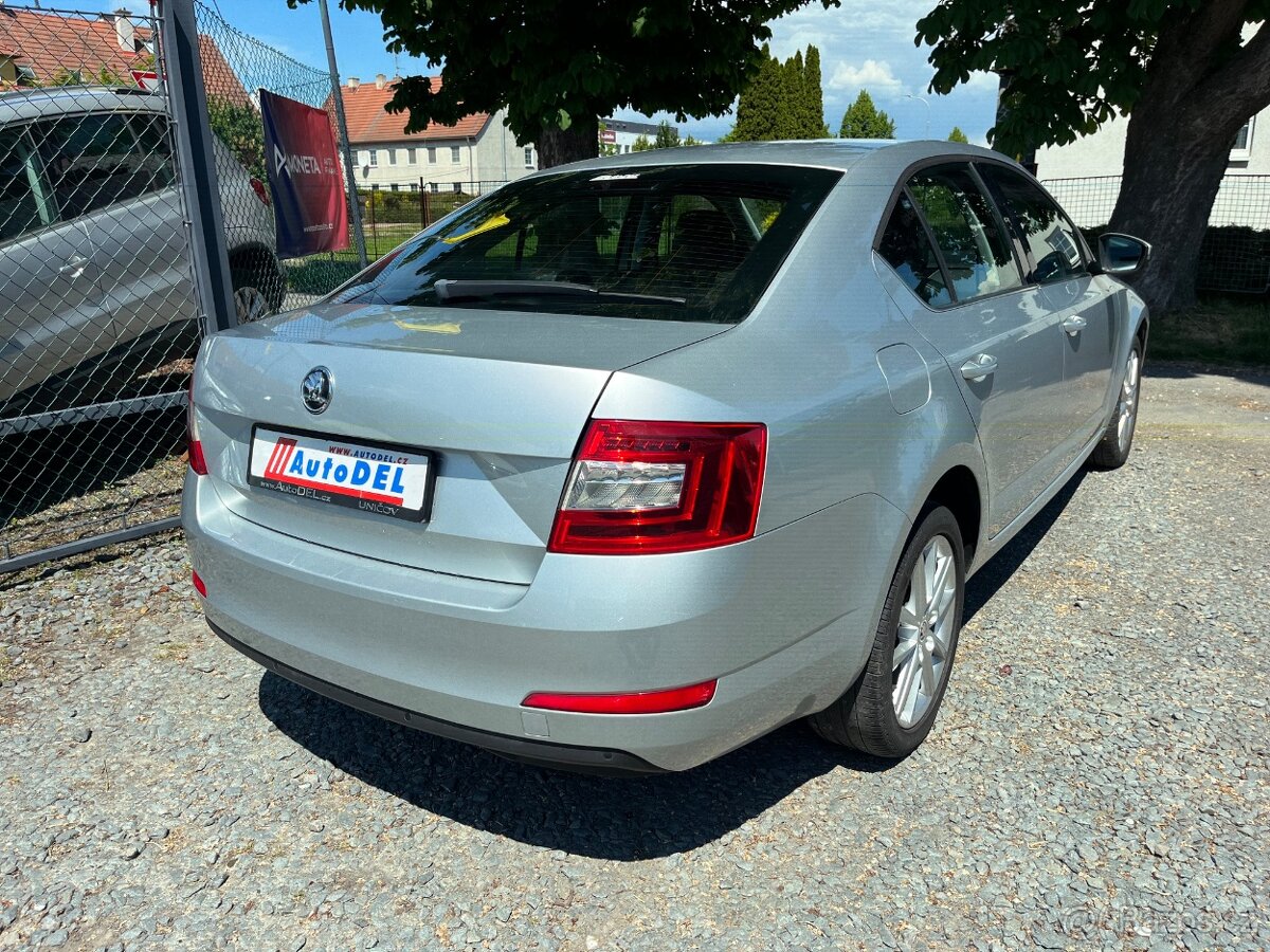 Škoda Octavia 1.4 TSi Elegance, Xenony - 4