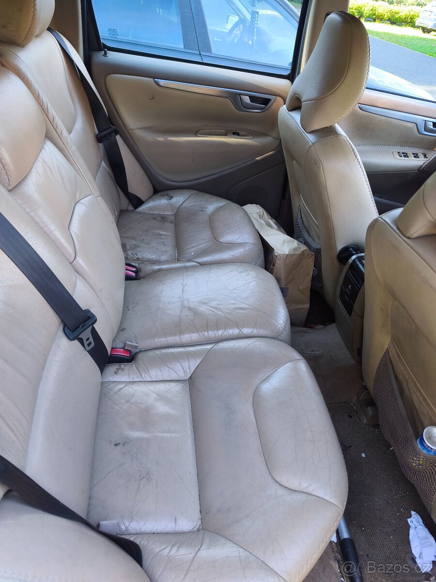 Volvo XC70 2.4D - 4