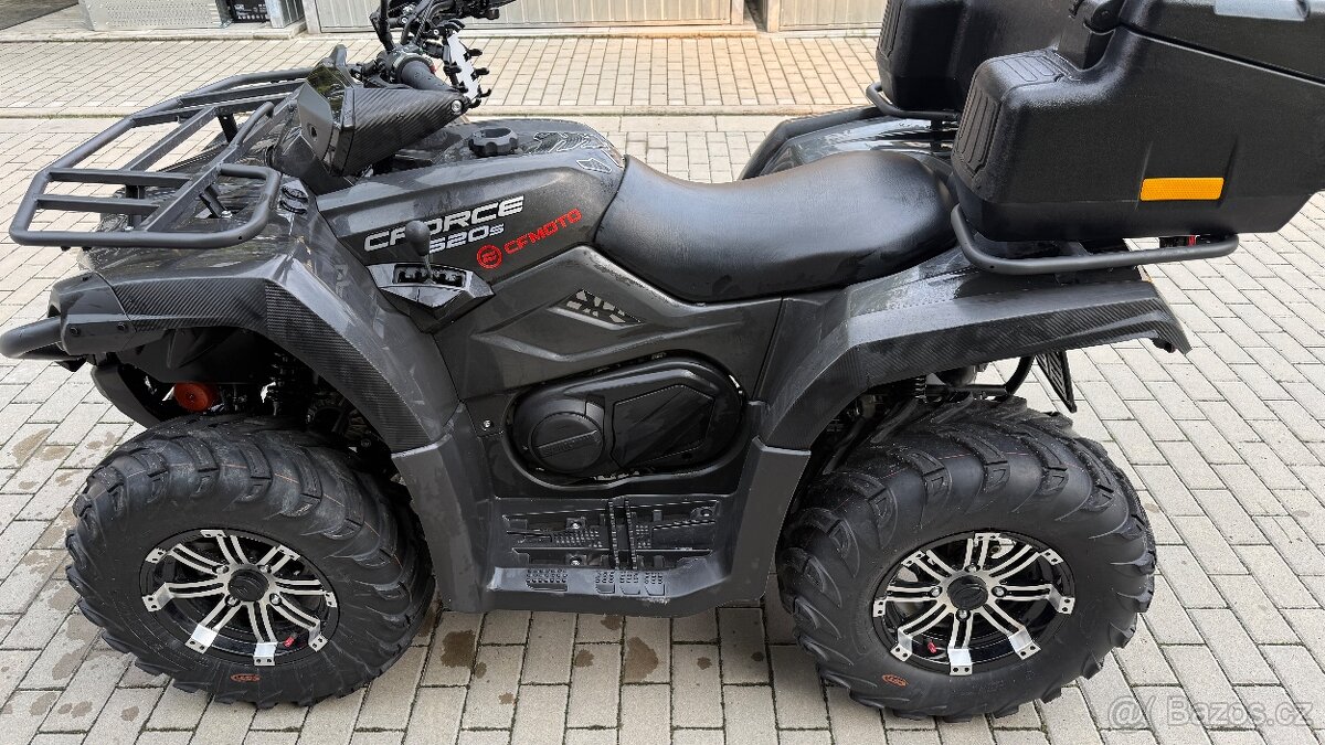Cfmoto gladiator 520s Čtyřkolka má najeto 850 kilometrů