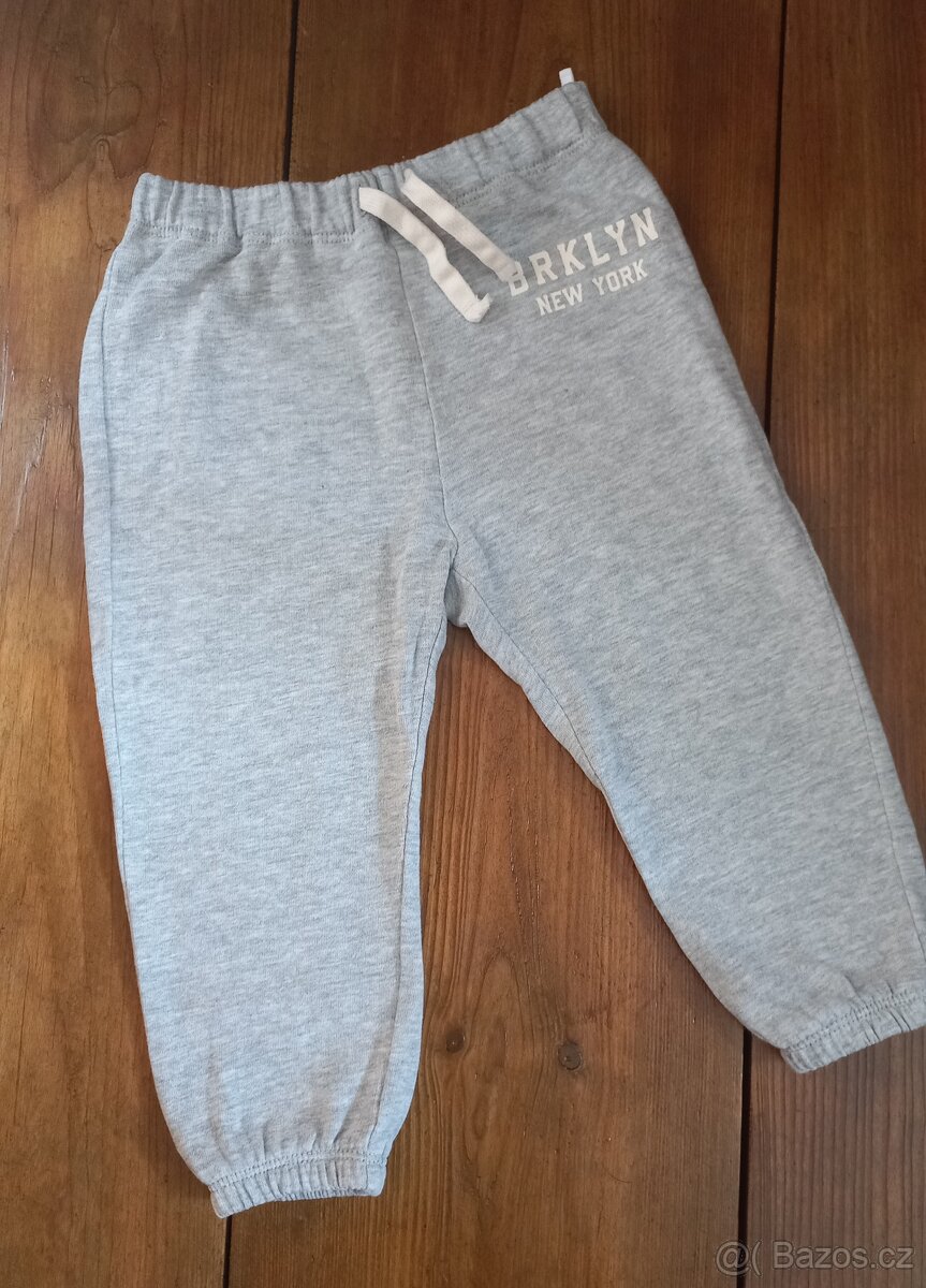 Tepláková souprava H&M, vel. 92 - 4