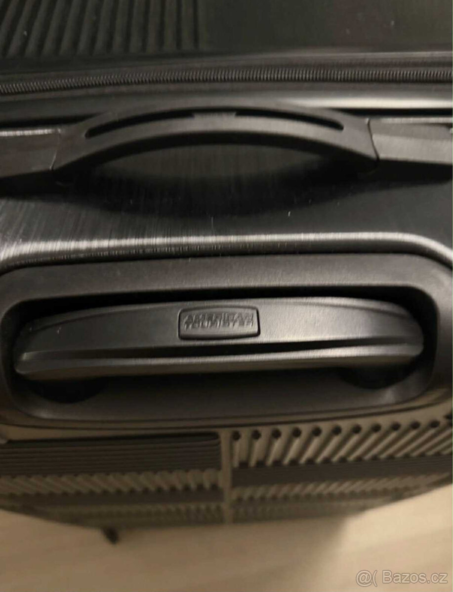 Velký kufr American Tourister NXT - 4