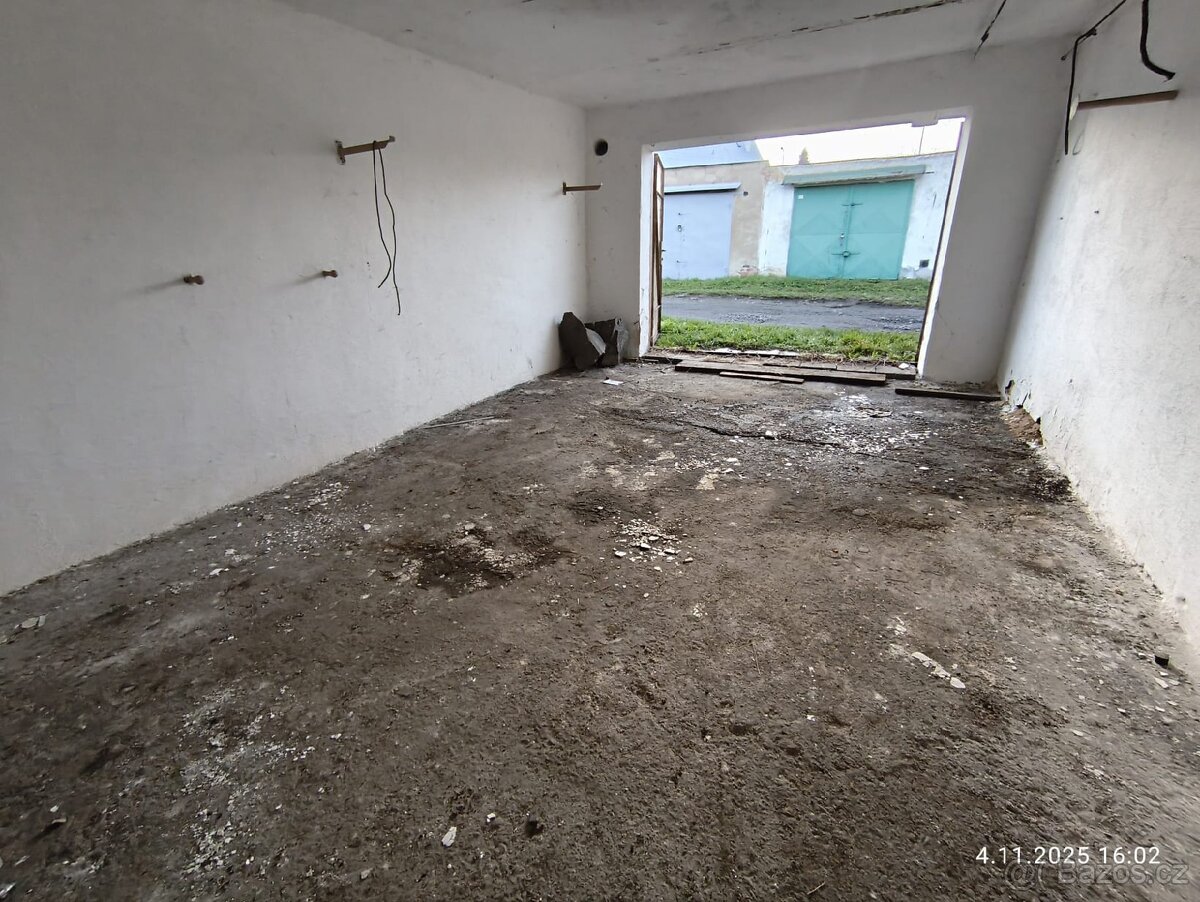 GARÁŽ - SLEZSKÁ OSTRAVA - 4