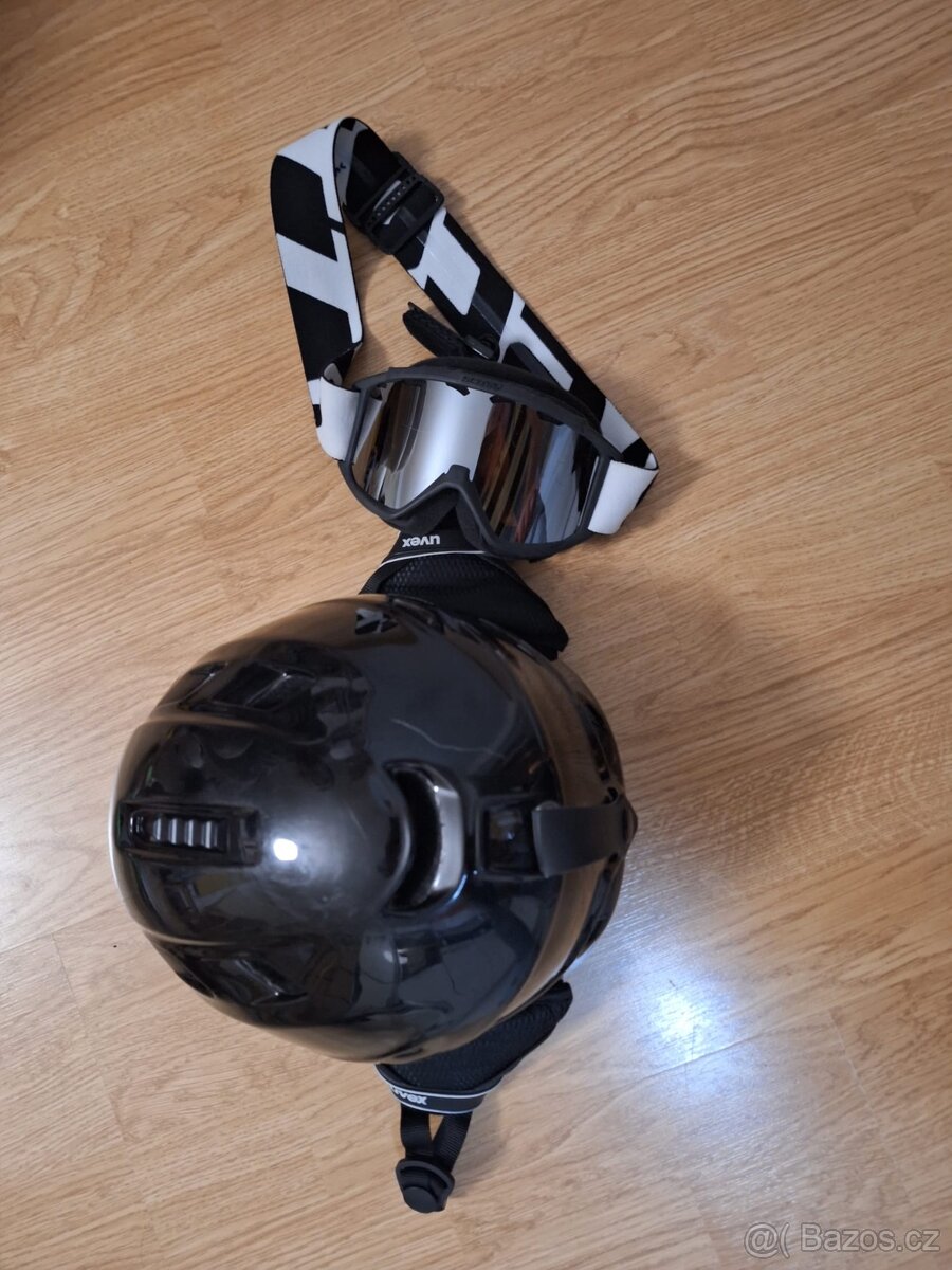 Dětská černá lyžařská helma Uvex S-L 55-59 - 4